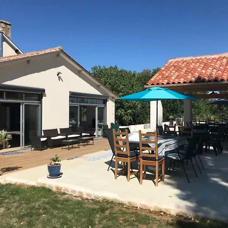Beauvais Holiday home *